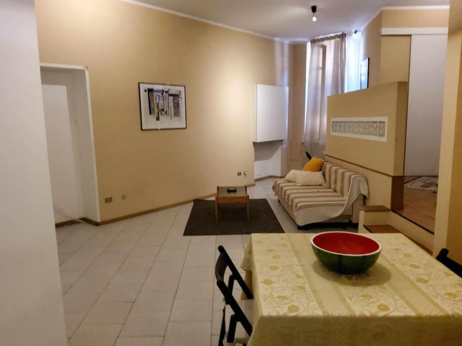Antica Casa Odone Apartment Asti Luaran gambar