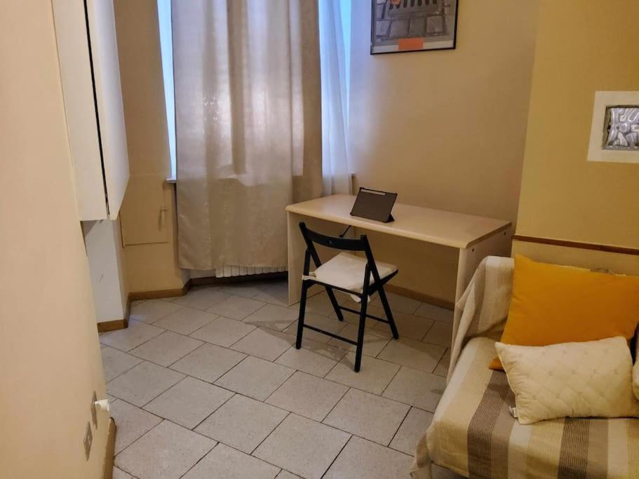 Antica Casa Odone Apartment Asti Luaran gambar